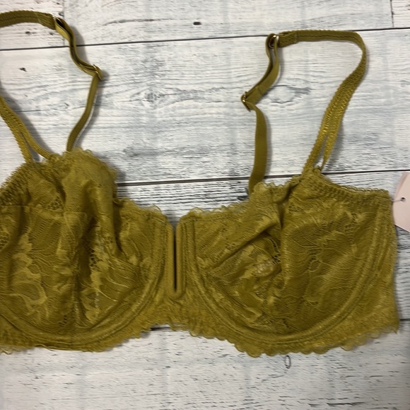 Auden Unlined Balconette Underwire Bra Olive Green - Picture 13 of 14